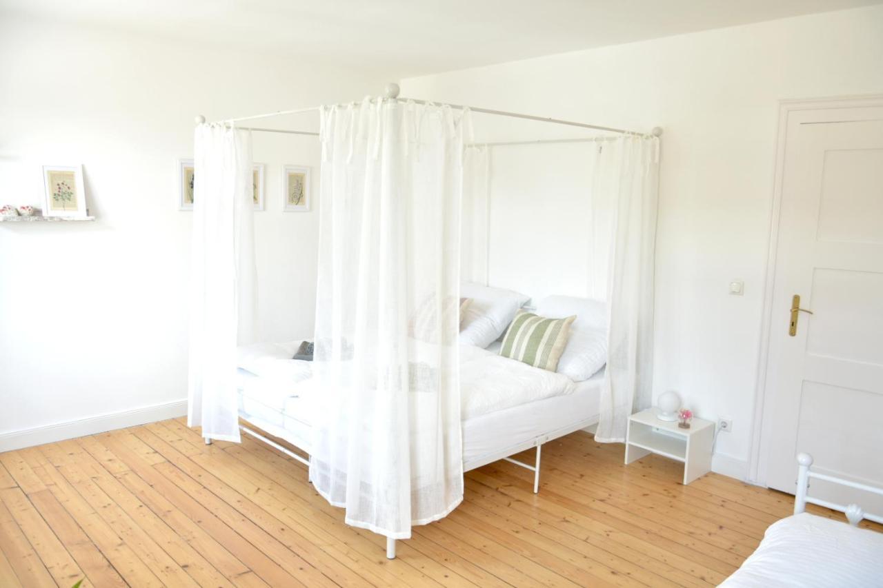 White Midsommar - Stilvolle Wohnung, 3 Schlafzimmer, Wohnzimmer, Kueche Landshut Buitenkant foto